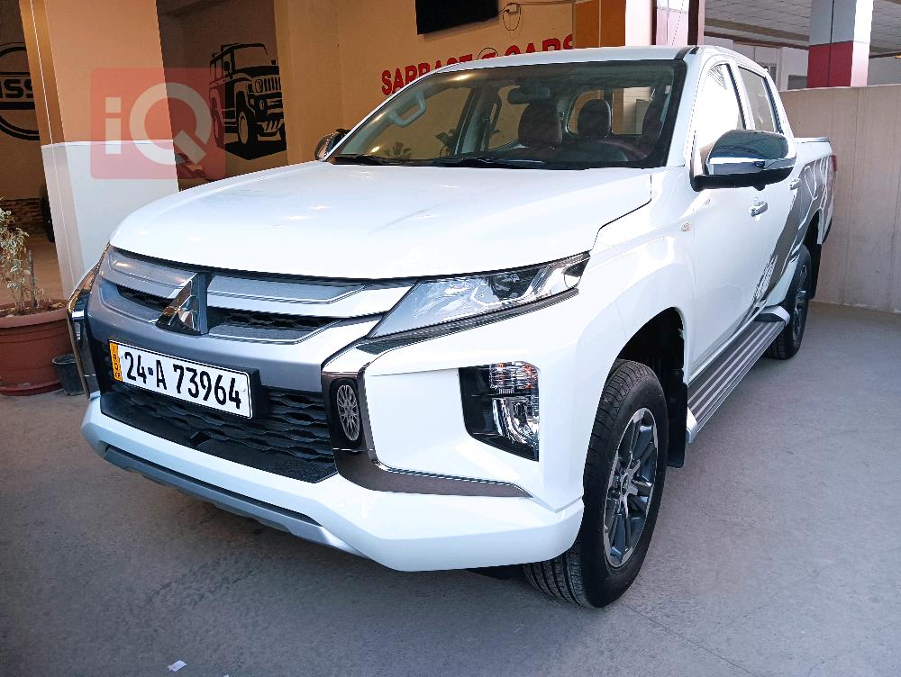 میتسوبیشی L200